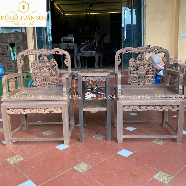 Bàn Ghế Vách Gỗ Gụ V02