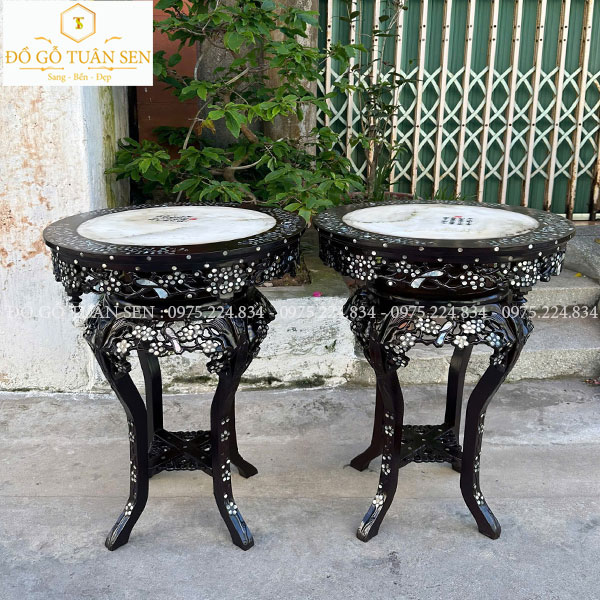 Cặp Đôn váy mai gỗ gụ Vo1