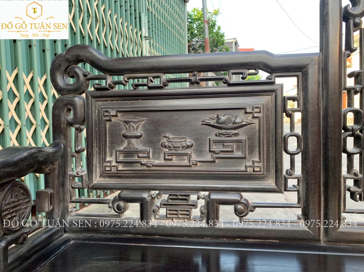 Bộ trường kỷ  tam sơn đục chạm 2 mặt sắc nét gỗ gụ 