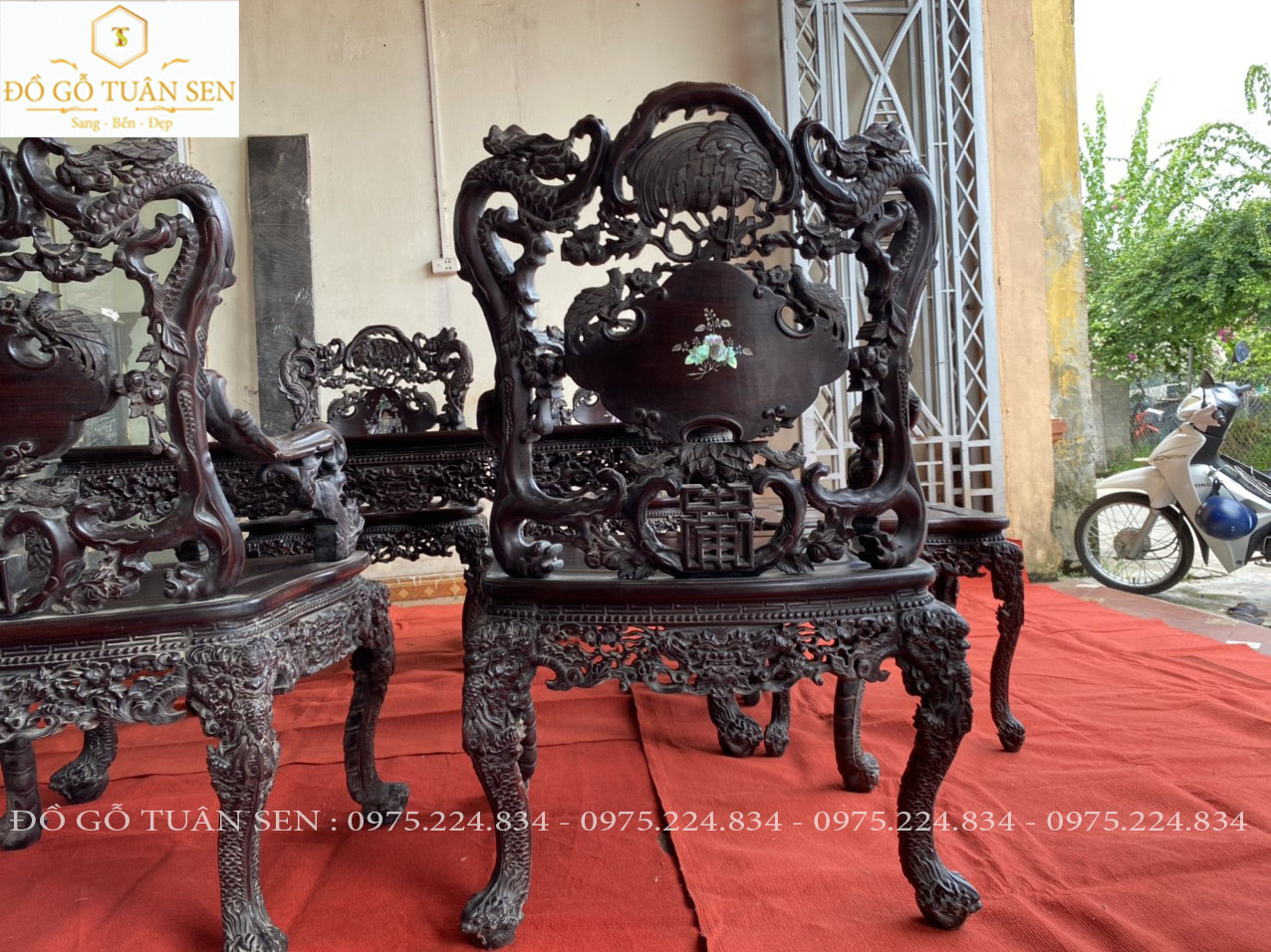 Đồ gỗ Tuân Sen luôn tận tâm trên từng sản phẩm 