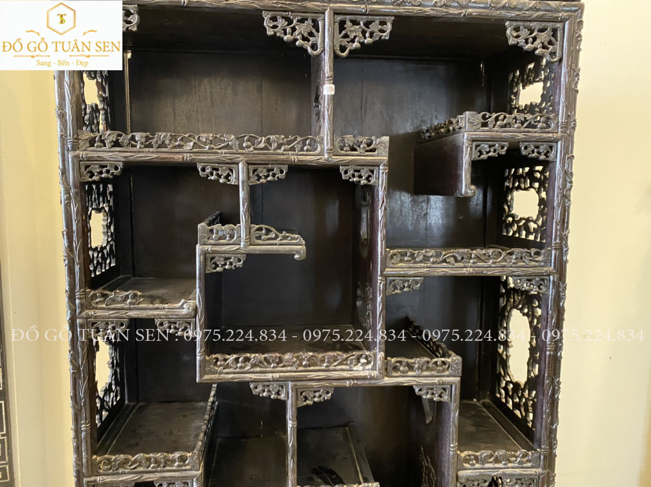 Hãy cùng đồ gỗ Tuân Sen xem hình ảnh tủ cổ xưa gỗ trắc 