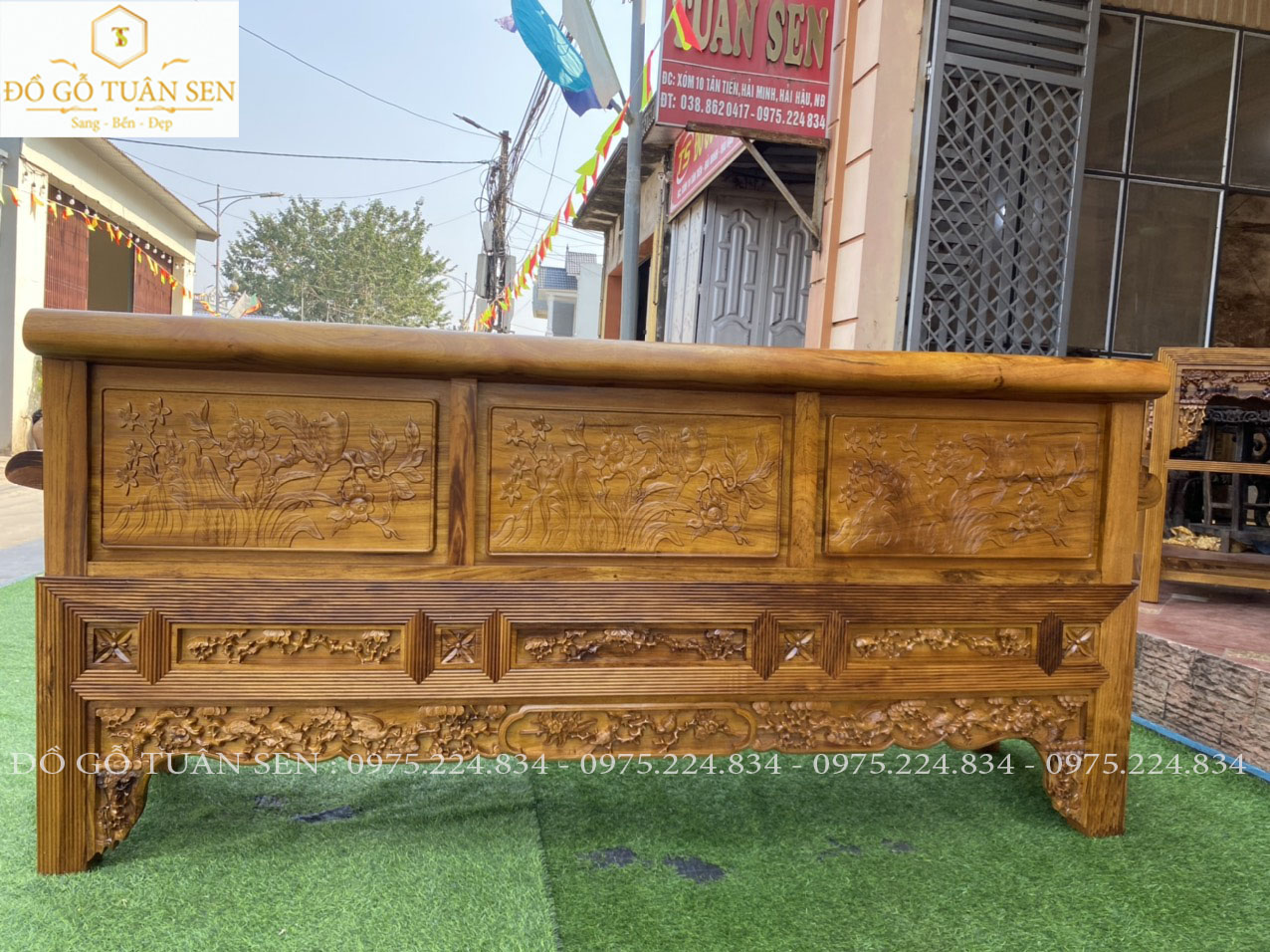 Mua bộ trường kỷ chạm tích gỗ gụ ta của đồ gỗ Tuân Sen 