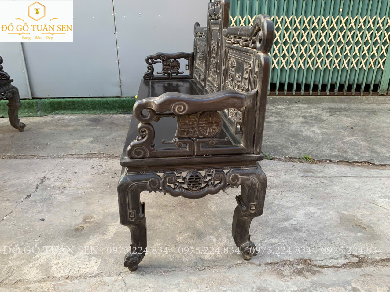 Mua Bộ trường kỷ  tam sơn đục chạm 2 mặt sắc nét gỗ gụ của Đồ gỗ Tuân Sen 