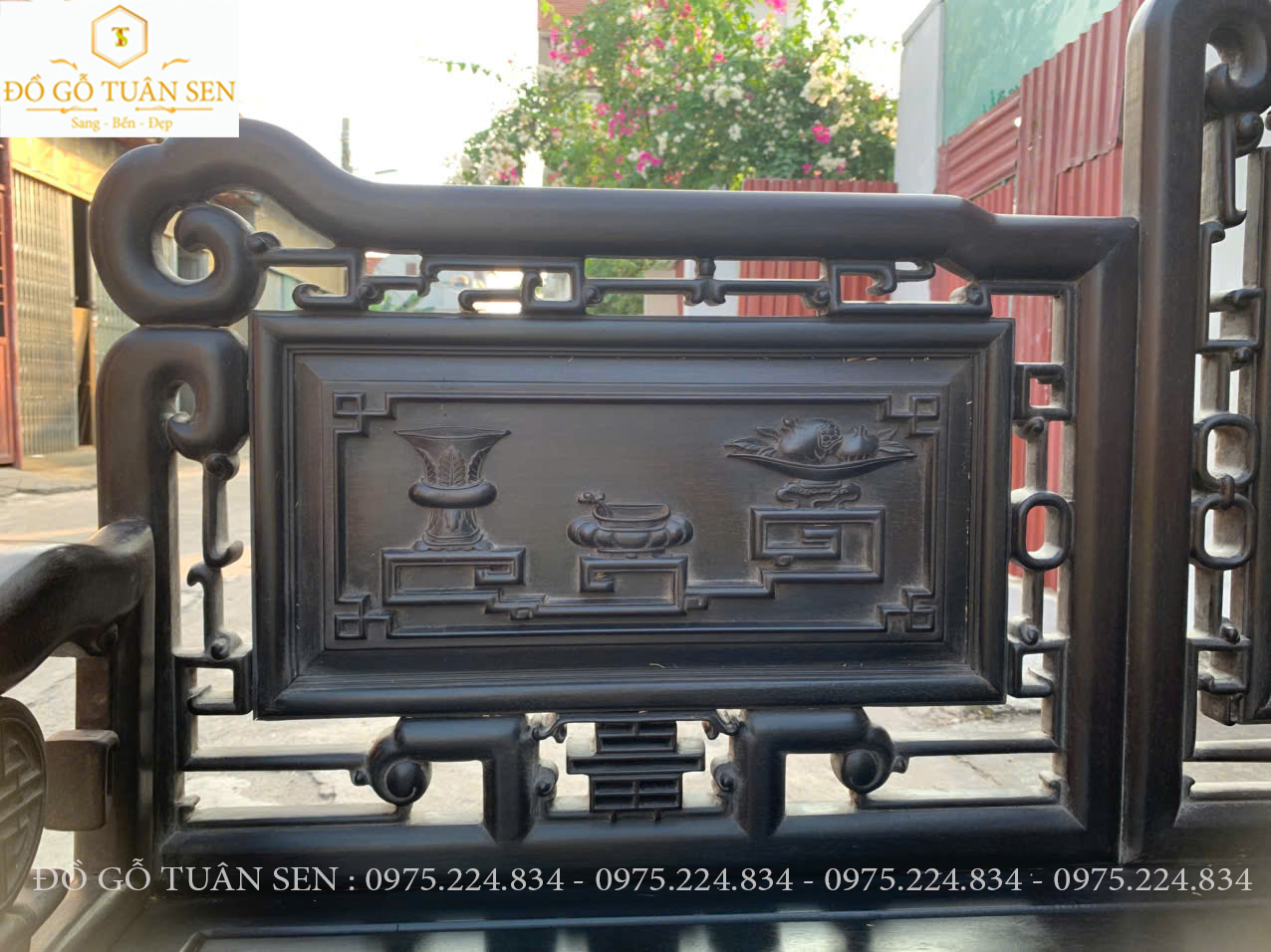 Mua Bộ trường kỷ  tam sơn đục chạm 2 mặt sắc nét gỗ gụ của Đồ gỗ Tuân Sen 