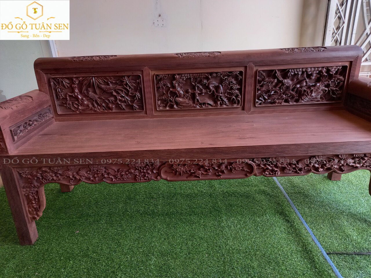 vẻ đẹp của bộ trường kỷ đục tùng chúc cúc mai 